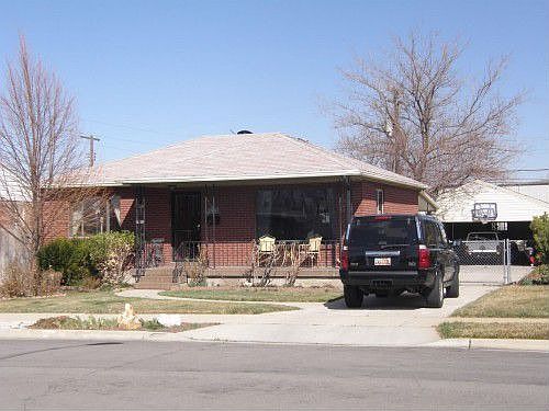 1st image of 413 E Haven Ave