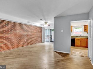 826 Rabbit Ln, Reading, PA 19606