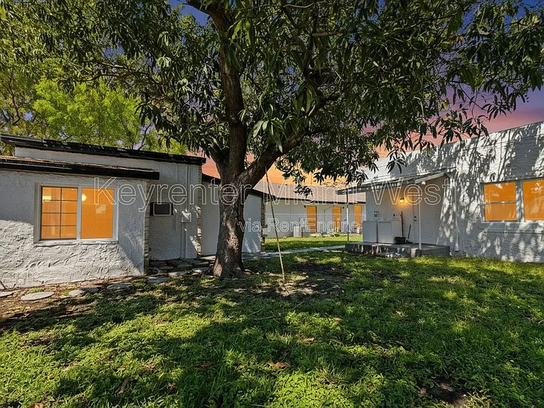 7770 NW 9th Ave — Photo 28