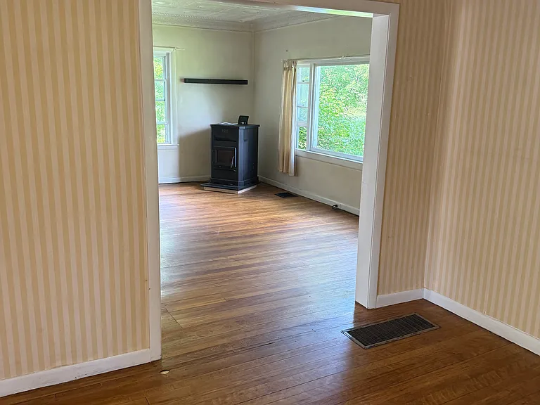 1276 Baird Rd — Photo 9