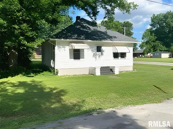 513 S Royal St, Royalton, IL 62983