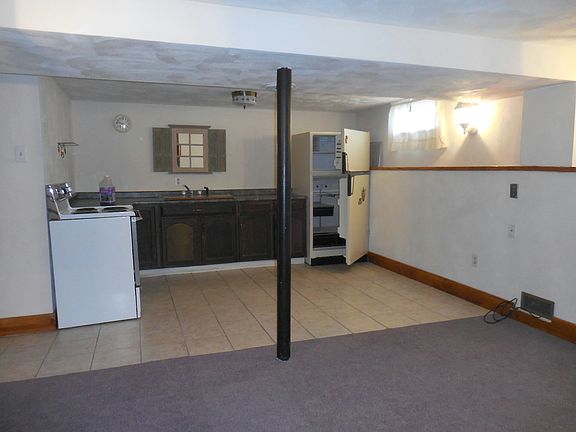 2nd image of 15 Lincoln St