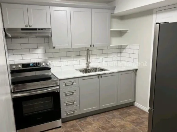 24 Loraine Ave, Quinte West, ON