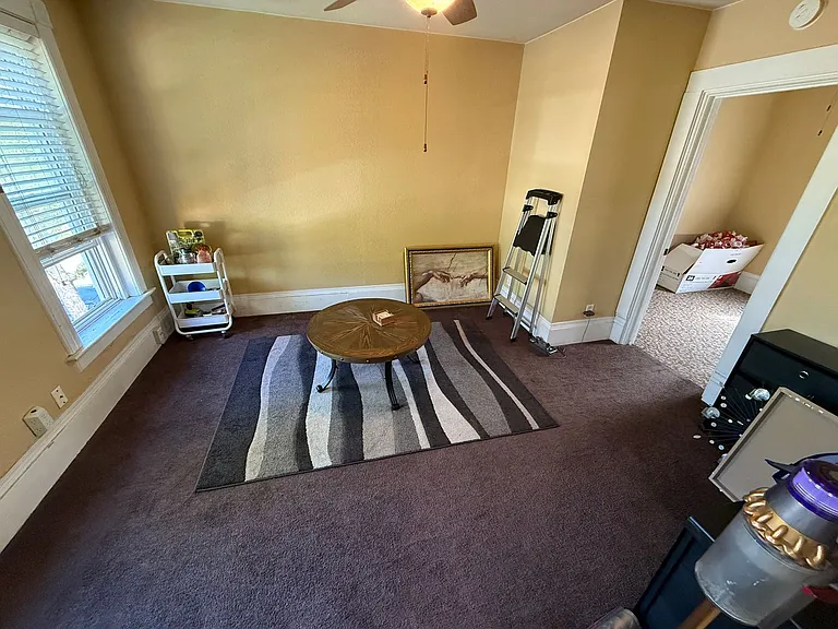 1000 E. Locust St. / 2906 N. Weil St. — Photo 4