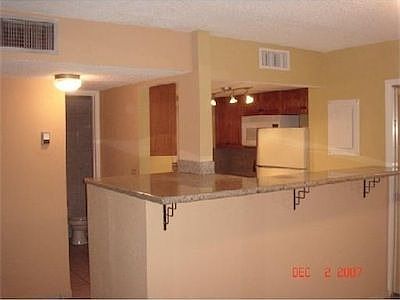 1st image of 110 Fontainebleau Blvd APT 206