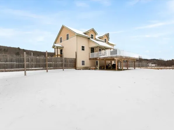 608 Route 7, Danby, VT 05739