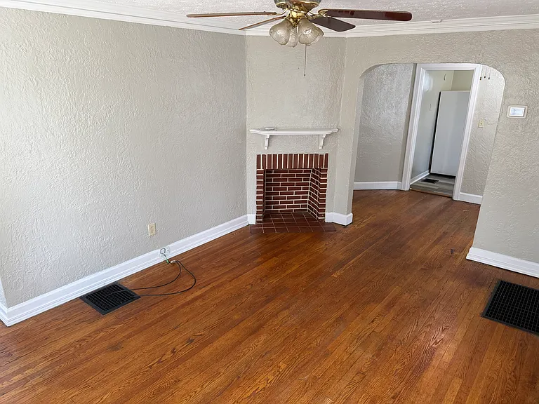 4112 Fulton Ave — Photo 12