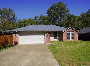416 Red Oak Ln, Haughton, LA 71037