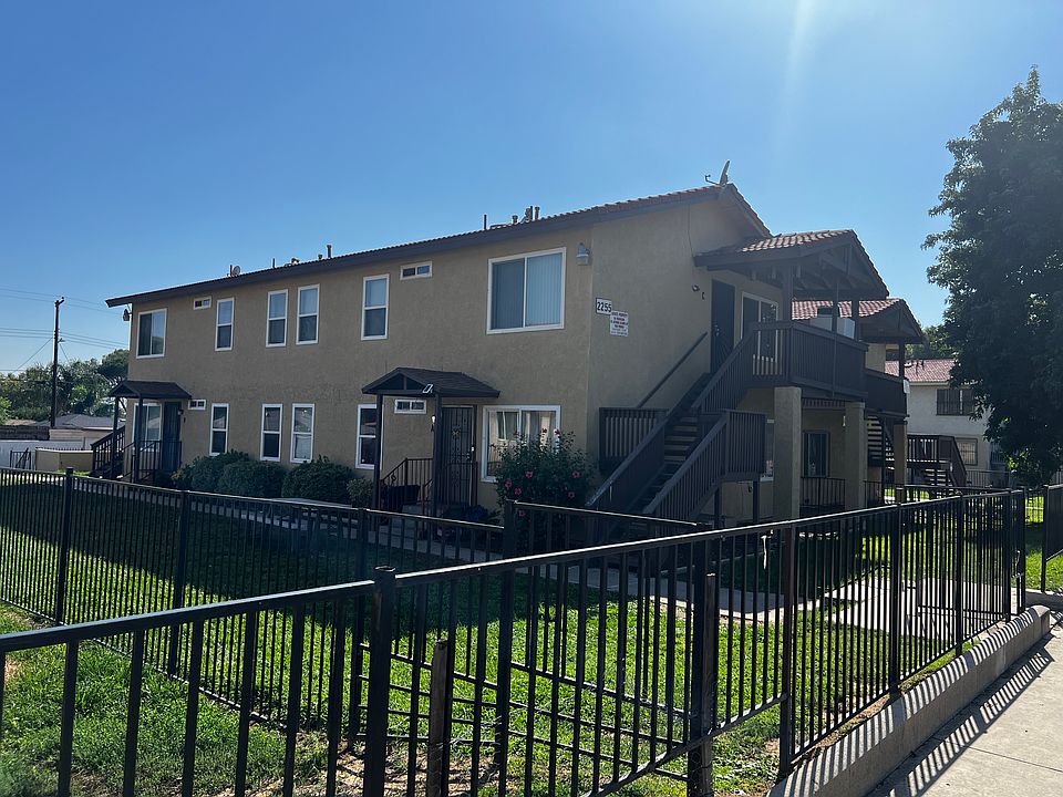 1st image of 2245 Sunrise Ln APT B