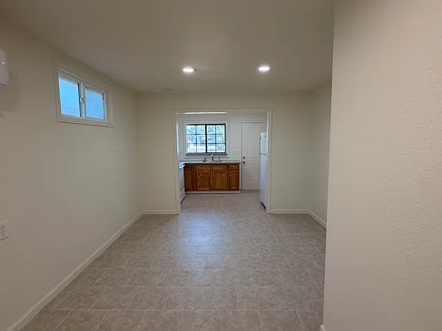 1813 Richard Way #1 — Photo 10