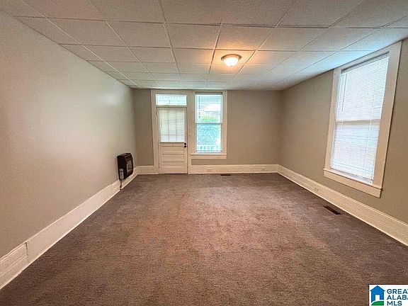 4th image of 302 Coffee St E