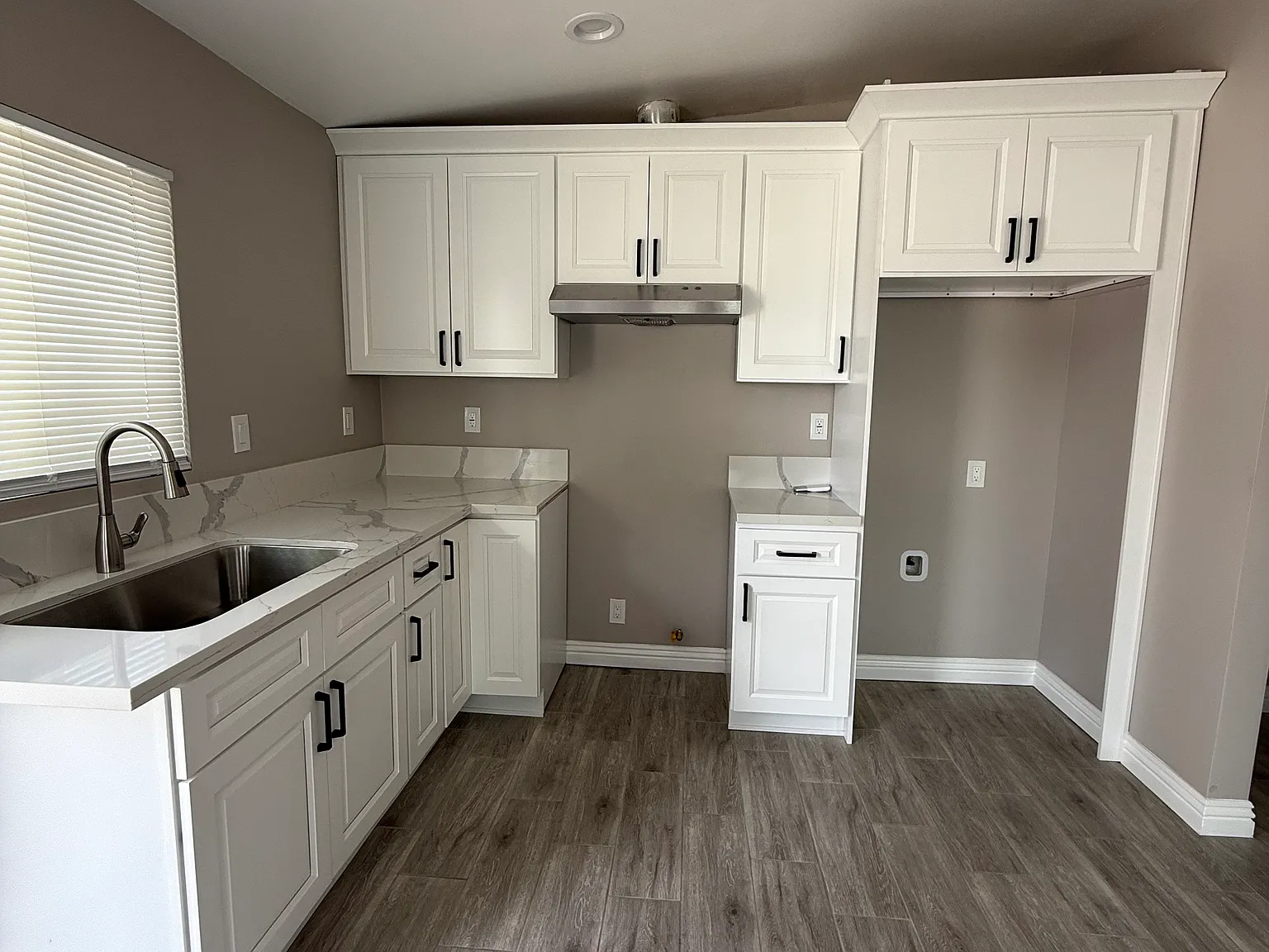 1 bed, 420 sqft, $1,800 — Photo 4