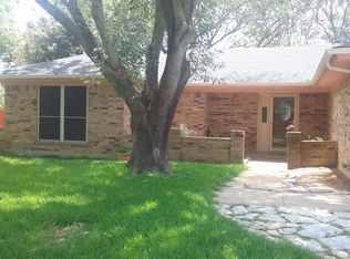 104 Edgehill Rd, Joshua, TX 76058