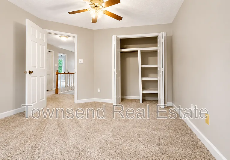 2937 Delaware Dr — Photo 25