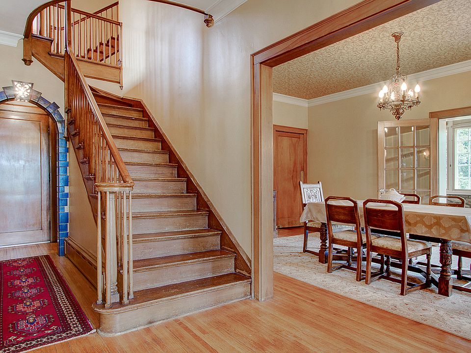 207 Coshocton Ave, Mount Vernon, OH 43050 Zillow