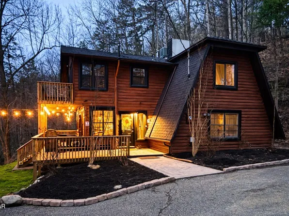 459 Sugar Mountain Way, Pigeon Forge, TN 37863