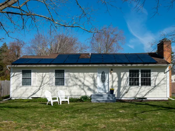 14 Stony Point Road, Clinton, CT 06413