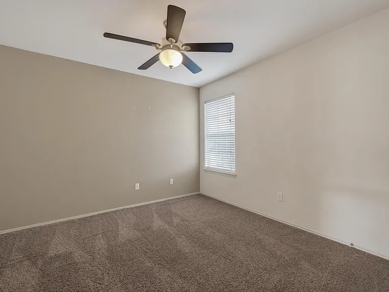 907 Settlement Cv — Photo 22