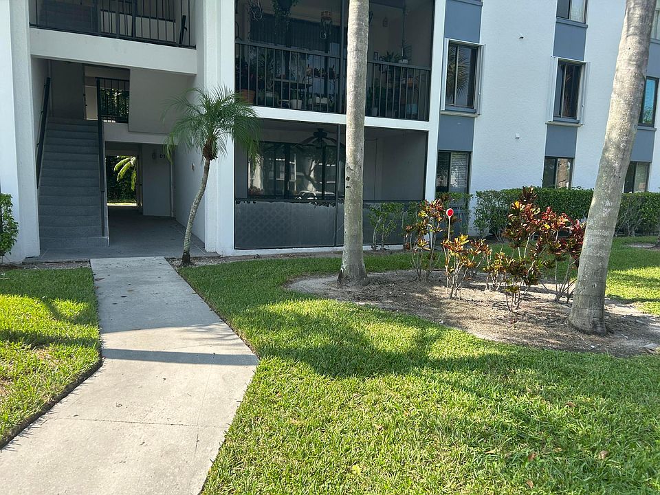 1st image of 1009 Green Pine Boulevard #D1