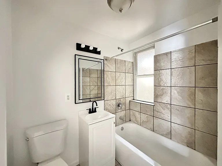5670 N Ridge Ave #S2 — Photo 20