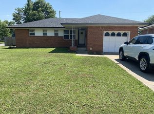 708 W Hughbert St, Norman, OK 73069