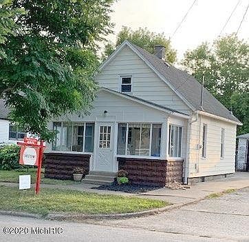 1st image of 827 Lincoln Ave NW