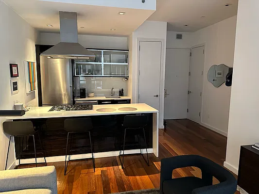 Rented by Erman Agirnasli, LREB | media 1
