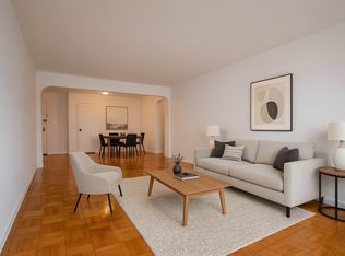 6740 Booth St APT 1L, Flushing, NY 11375