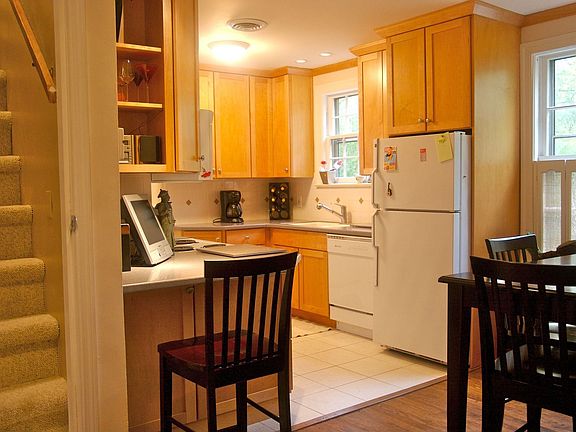 Updated Kitchen with Jenn Air appliances.