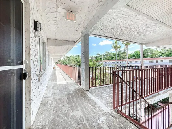 400 El Camino Dr APT 216, Winter Haven, FL 33884