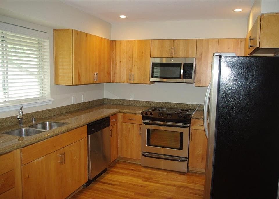 1st image of 4616 W Lovers Ln APT 228
