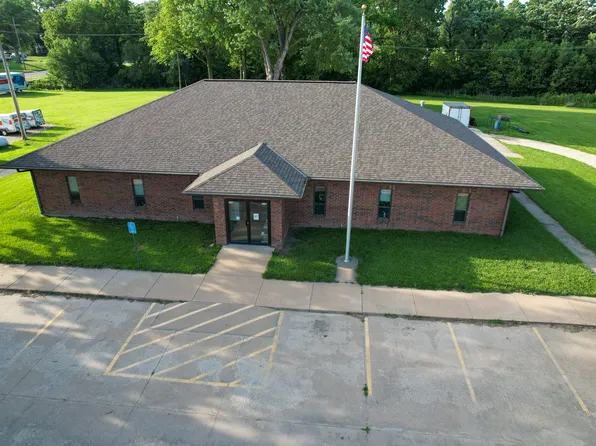 114 Fox St, Council Grove, KS 66846