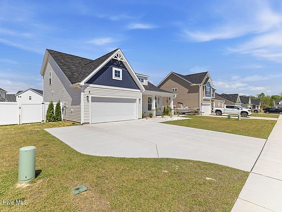 3rd image of 103 Harvest Bluff Lane
