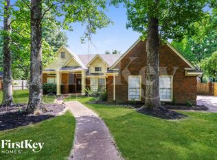 1555 Wood Farms Dr, Cordova, TN 38016