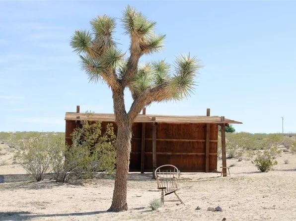1120 Sunever Rd, Joshua Tree, CA 92252