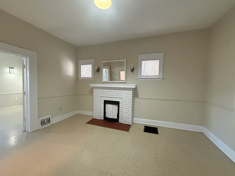 732 Wellington St — Photo 4