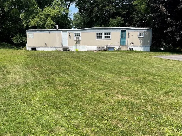 9 1/2 Mainview Dr, Rochester, NY 14625