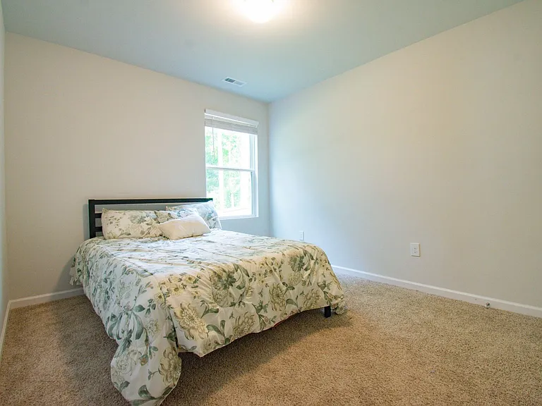 342 Ledgebrook Ln — Photo 8