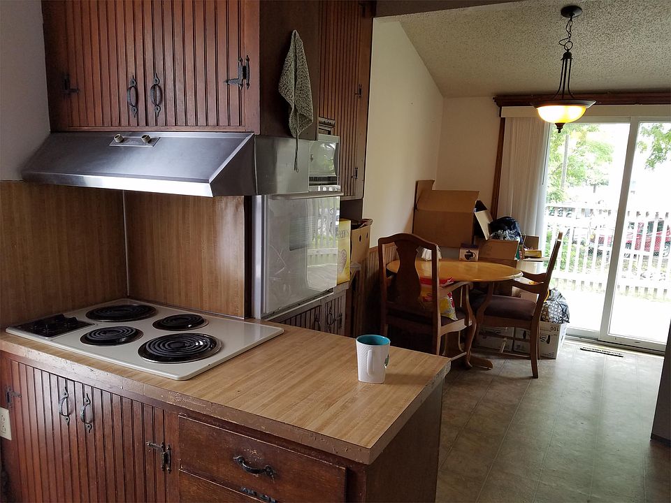 621 Seerley - Kitchen