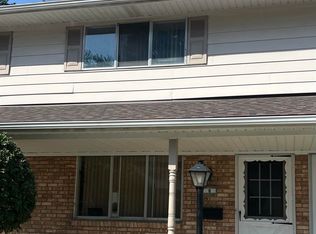 25691 S River Rd, Harrison Township, MI 48045