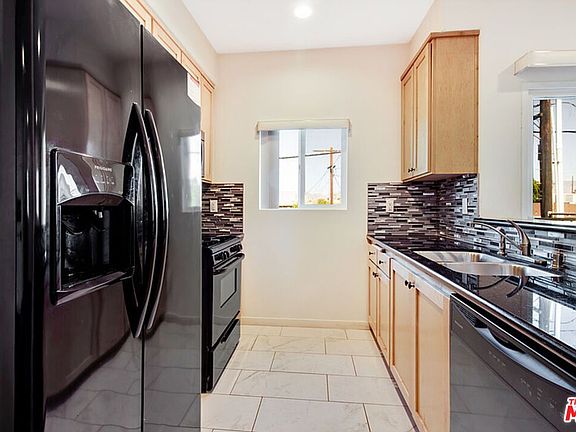 4th image of 12132 Hart St APT 203