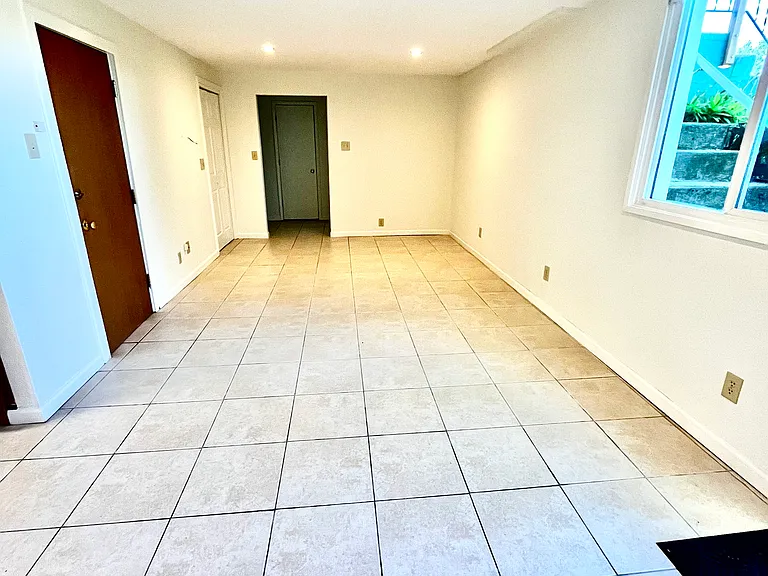 308 E Cook Ave #B — Photo 3