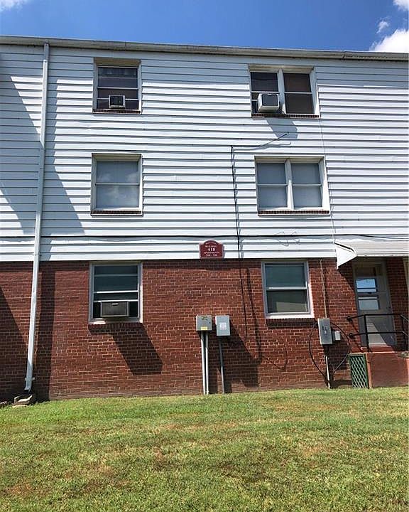 1st image of 320 Kenna Dr