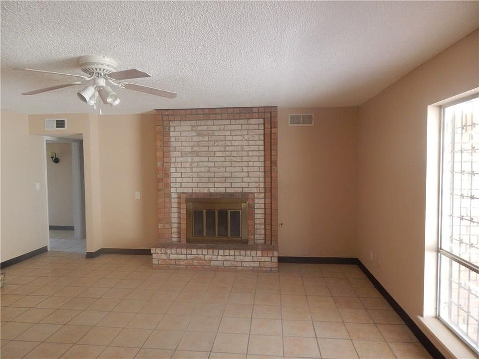 2nd image of 1333 Hookridge Dr
