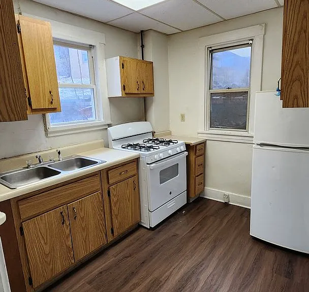2918 Clermont Ave — Photo 13