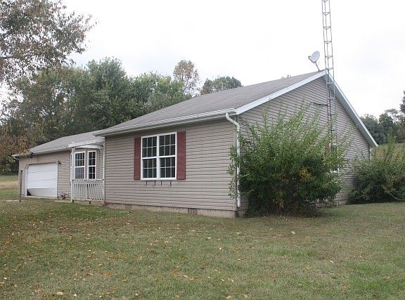 2nd image of 1391 Red Cedar Ln