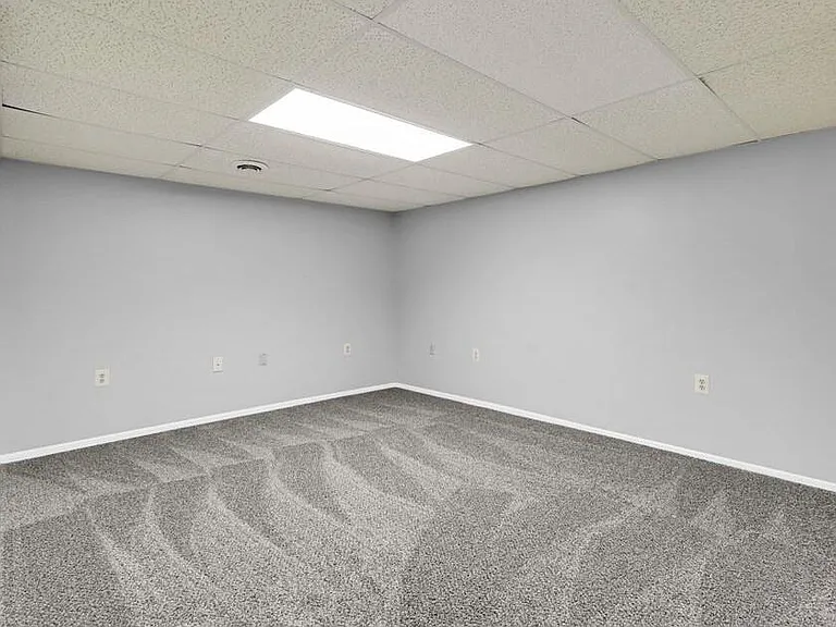 1921 Vine Way Dr #35 — Photo 24