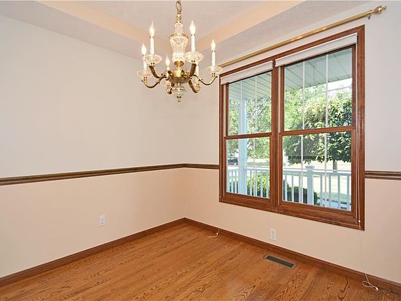 5th image of 34516 Summer Hill Dr