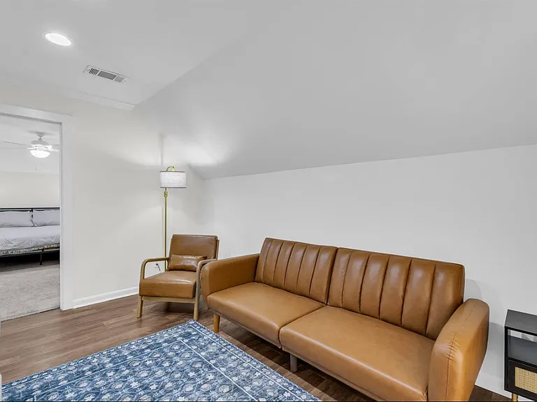 203 Worley St — Photo 7