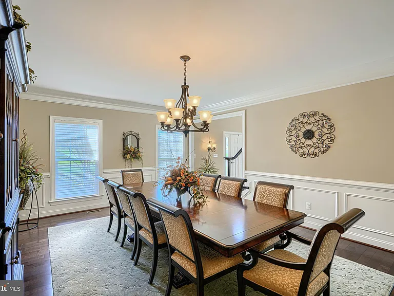 1319 Martin Meadows Dr — Photo 28